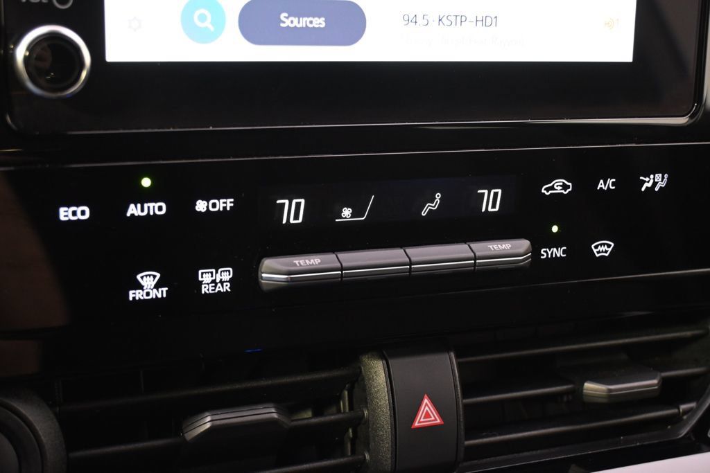 Used 2023 Subaru Solterra AWD image 30