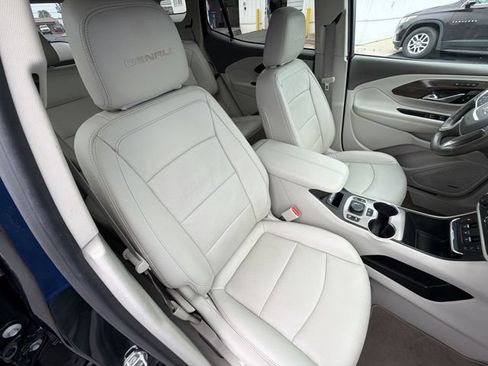Used 2018 GMC Terrain Denali w/ Advanced Safety Package AWD/4WD image 27