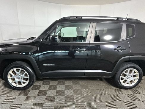 Used 2020 Jeep Renegade Latitude w/ Cold Weather Group AWD/4WD image 8