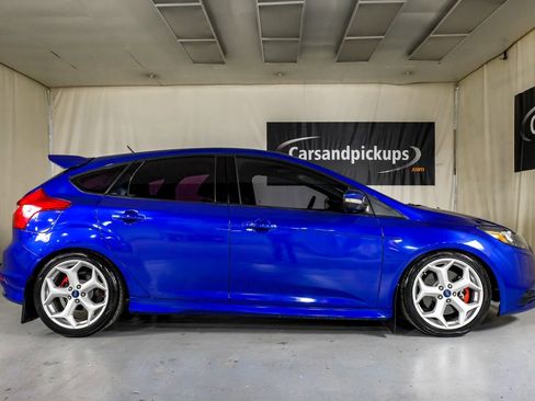 Used 2014 Ford Focus ST image 5