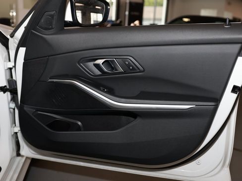 Used 2024 BMW 330i xDrive 330i xDrive image 19