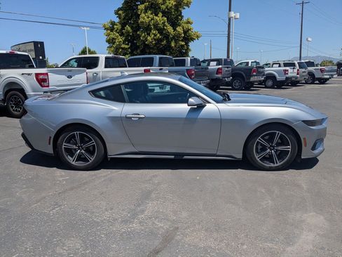Used 2025 Ford Mustang Premium RWD image 2