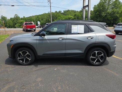 Used 2023 Chevrolet TrailBlazer RS w/ Convenience Package FWD image 6