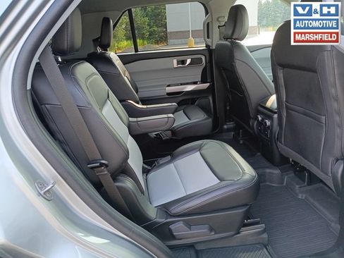 Used 2023 Ford Explorer XLT w/ Equipment Group 202A AWD/4WD image 26