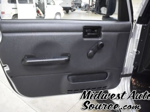 Used 2006 Jeep Wrangler Unlimited AWD/4WD image 12