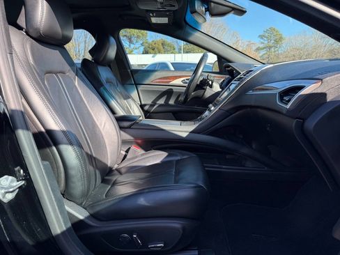 Used 2017 Lincoln MKZ Reserve w/ Climate Package image 13