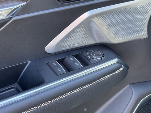 Used 2025 GMC Acadia Denali w/ Super Cruise Package image 15