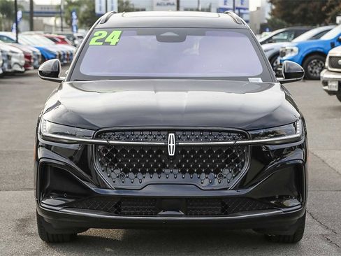 Certified 2024 Lincoln Nautilus Reserve w/ Equipment Group 202A image 2