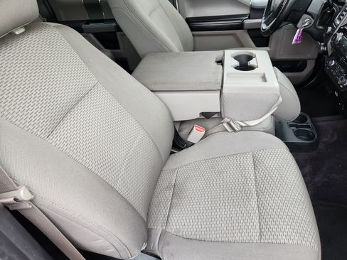 Used 2016 Ford F150 XLT w/ Equipment Group 302A Luxury image 14