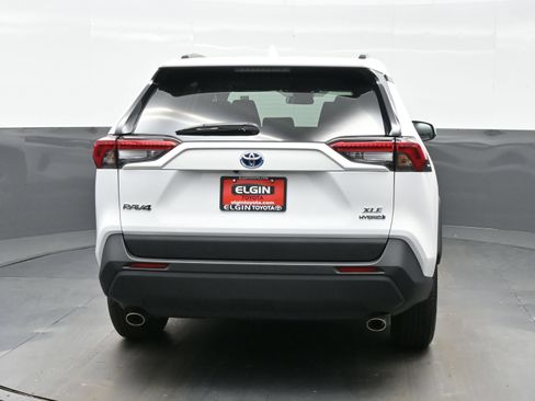 Used 2024 Toyota RAV4 XLE w/ Convenience Package AWD/4WD image 5