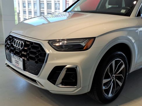 Used 2023 Audi Q5 2.0T Premium Plus w/ Premium Plus Package AWD/4WD image 7