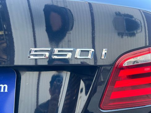 Used 2013 BMW 550i xDrive Sedan image 35