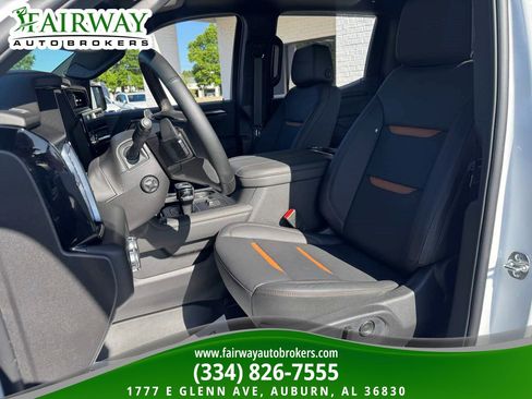 Used 2026 GMC Sierra 1500 AT4 w/ Technology Package image 10