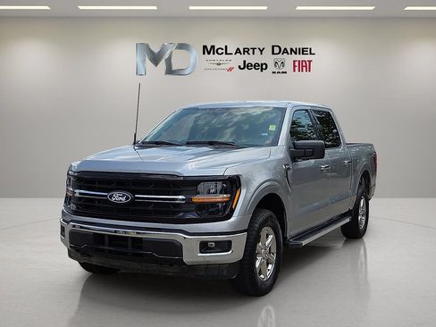 Used 2025 Ford F150 XLT w/ Equipment Group 301A Standard AWD/4WD image 2