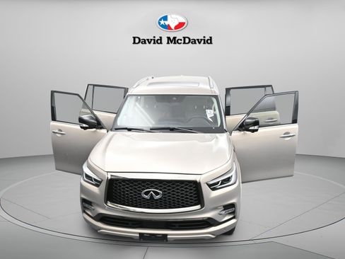 Used 2023 INFINITI QX80 Premium Select w/ All-Season Package image 31