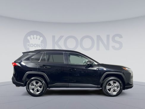 Used 2025 Toyota RAV4 XLE w/ Convenience Package image 12