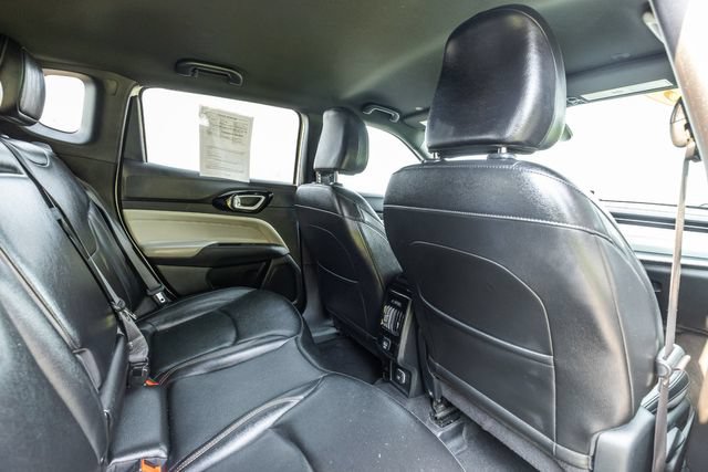 Used 2023 Jeep Compass Limited AWD/4WD image 14