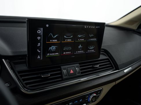 Certified 2024 Audi Q5 2.0T Premium Plus AWD/4WD image 13