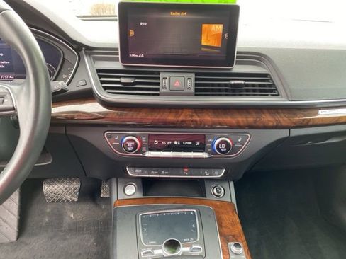 Used 2018 Audi Q5 2.0T Premium Plus image 29