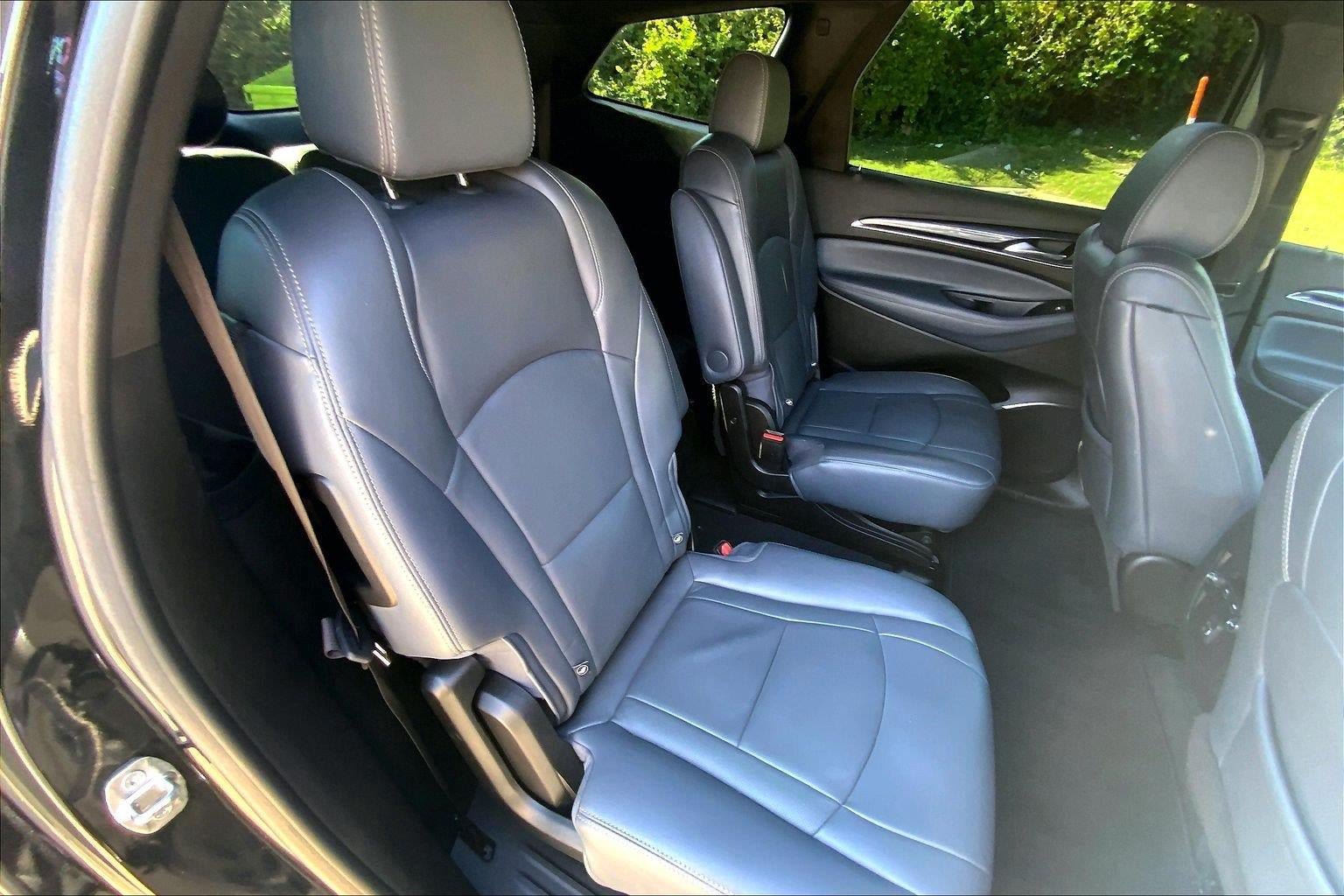 Used 2022 Buick Enclave Essence w/ Experience Buick Package FWD image 24