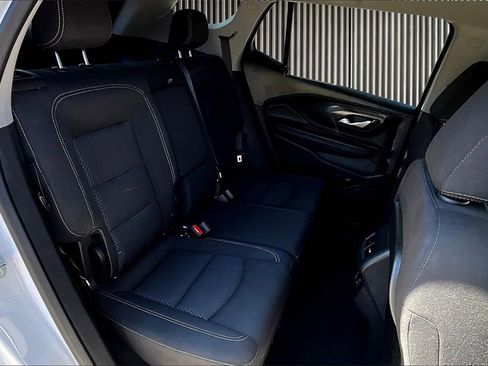 Used 2022 GMC Terrain SLE image 27