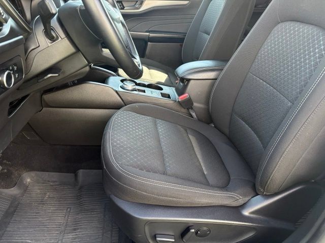 Used 2024 Ford Escape Active w/ Tech Pack #1 AWD/4WD image 10