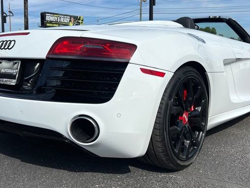 Used 2014 Audi R8 V10 image 7