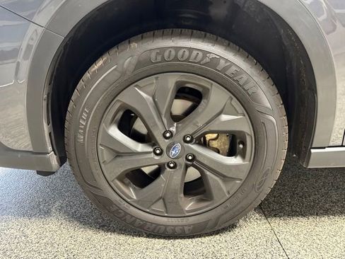 Used 2022 Subaru Outback Onyx Edition XT AWD/4WD image 3