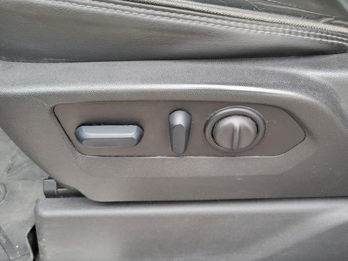 Used 2023 Chevrolet Silverado 3500 High Country image 18