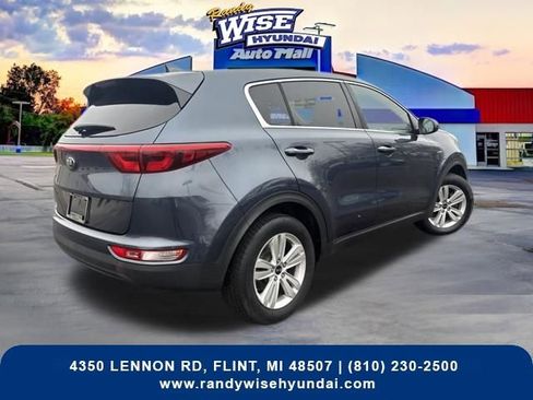 Used 2017 Kia Sportage LX image 6
