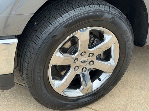 Used 2022 Ford F150 Lariat w/ Equipment Group 502A High image 8