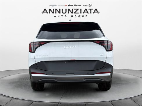 New 2026 Kia Sportage LX w/ LX Convenience Package image 4