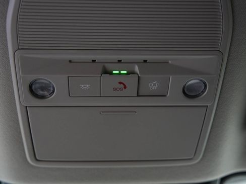 Used 2026 Nissan Sentra SR w/ Floor Mat Package FWD image 44