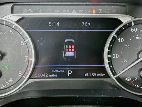 Used 2022 Nissan Pathfinder SL w/ SL Black Package FWD image 19