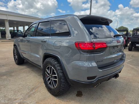 Used 2020 Jeep Grand Cherokee Trailhawk w/ Trailhawk Luxury Group AWD/4WD image 7