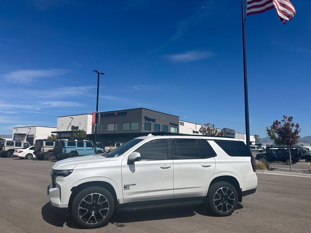 Used 2023 Chevrolet Tahoe RST w/ Luxury Package AWD/4WD image 2