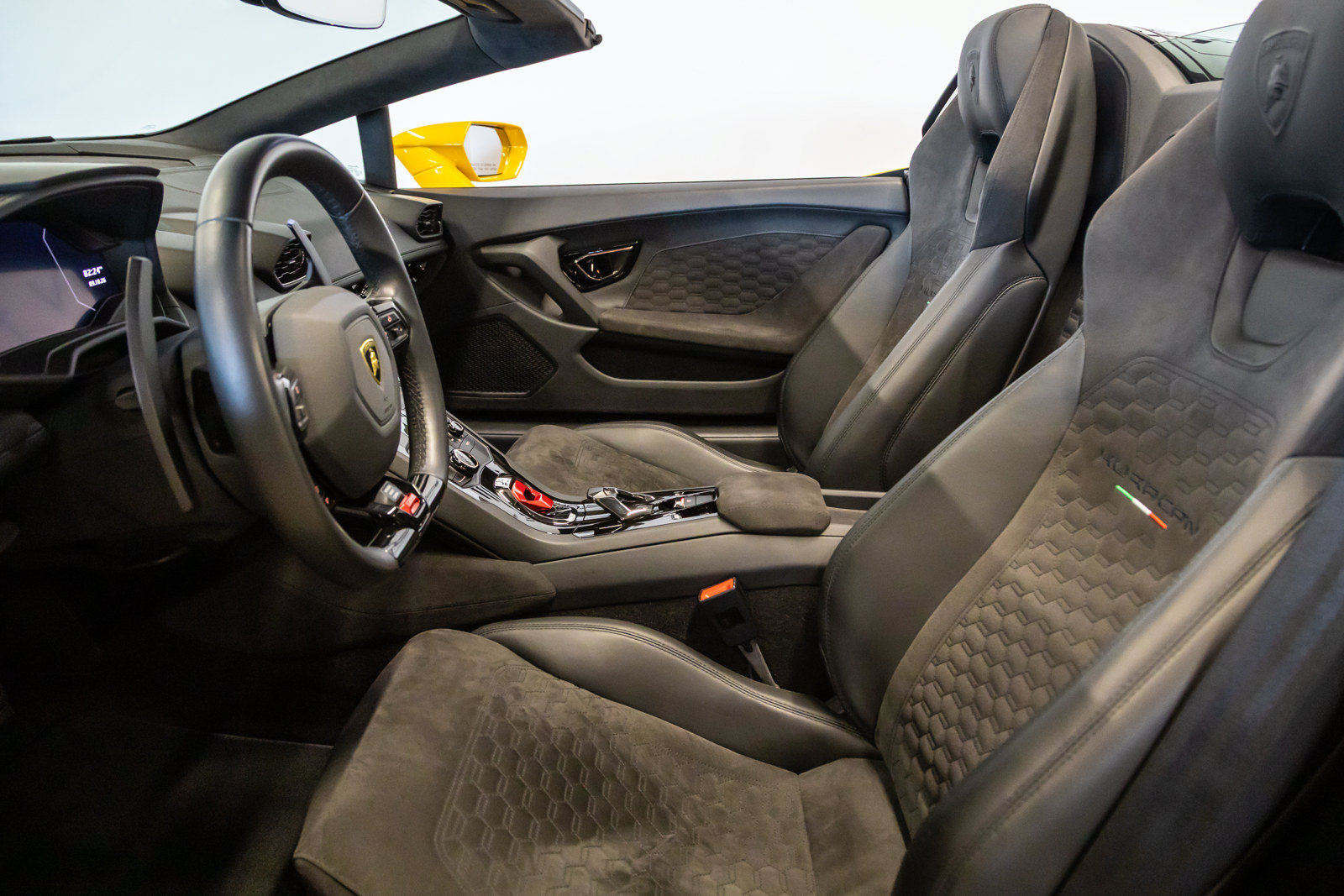 Used 2018 Lamborghini Huracan LP 580-2 RWD image 33