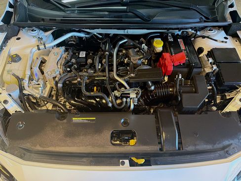 Used 2025 Nissan Sentra SV image 32