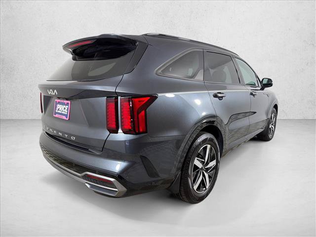 Used 2022 Kia Sorento S w/ Panoramic Sunroof Package FWD image 5
