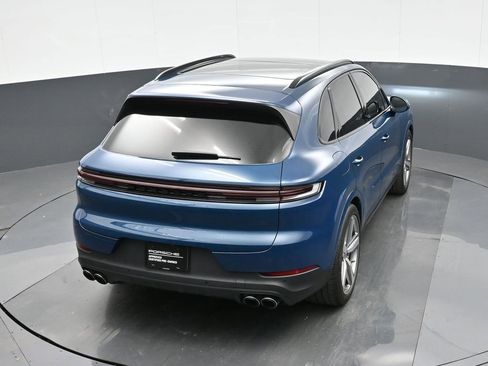Certified 2024 Porsche Cayenne S image 29