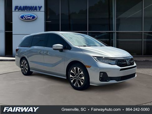 Used 2025 Honda Odyssey Elite image 3