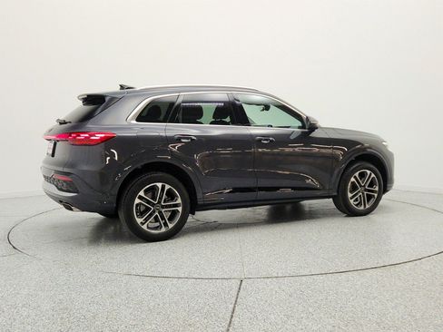 Certified 2025 Audi Q5 Premium Plus w/ Premium Plus AWD/4WD image 5