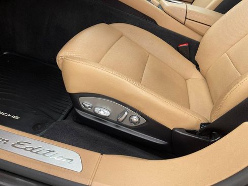 Used 2013 Porsche Panamera 4 Platinum Edition image 23