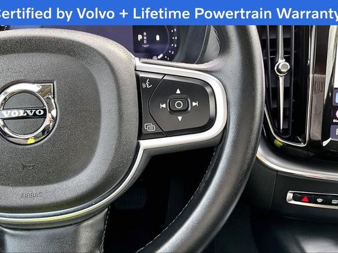 Used 2025 Volvo XC60 B5 Core image 27