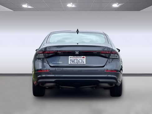 Certified 2025 Honda Accord LX image 9