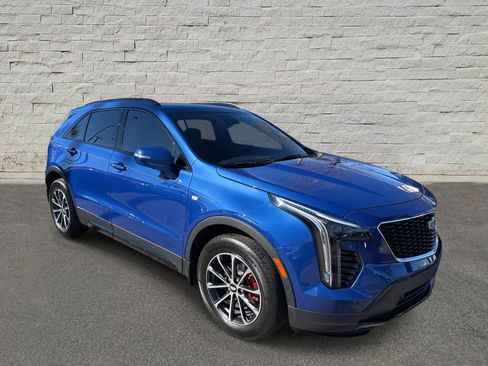 Used 2021 Cadillac XT4 Sport image 3