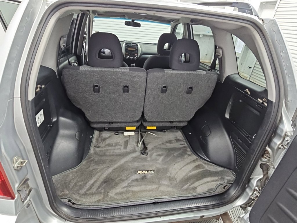Used 2005 Toyota RAV4 2WD w/ "L" Pkg image 27