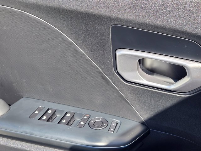 New 2026 Kia K4 FWD image 21