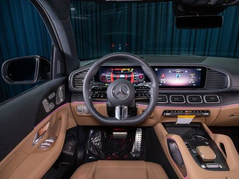 New 2026 Mercedes-Benz GLS 450 4MATIC image 15