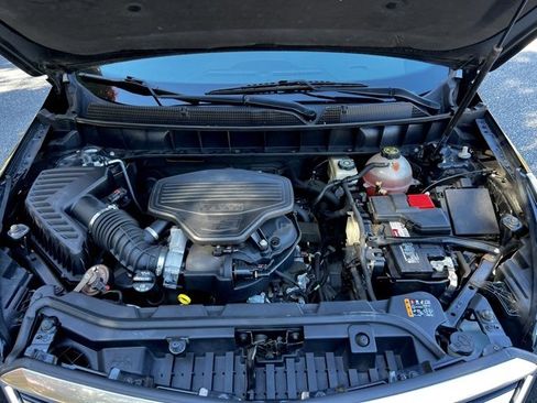 Used 2017 Cadillac XT5 Luxury w/ Driver Awareness Package image 47